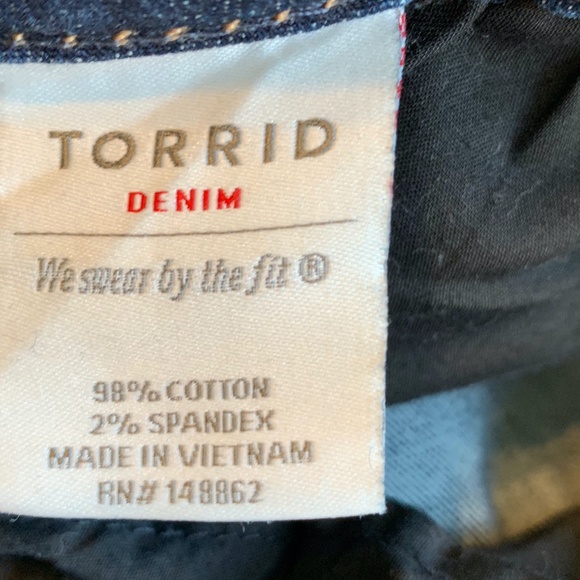 TORRID RELAXED BOOT CUT JEANS SIZE 12 - Picture 5 of 7